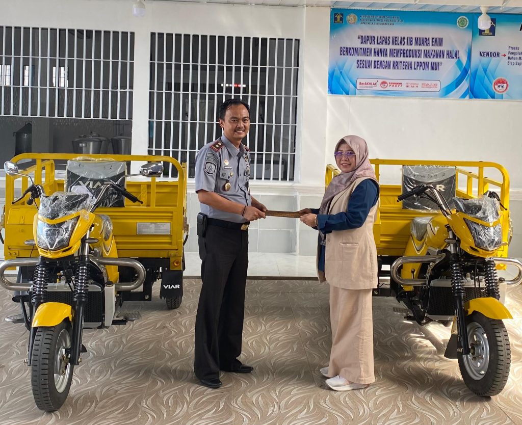 Bukit Asam (PTBA) Serahkan Bantuan Kendaraan untuk Lapas Kelas IIB Muara Enim