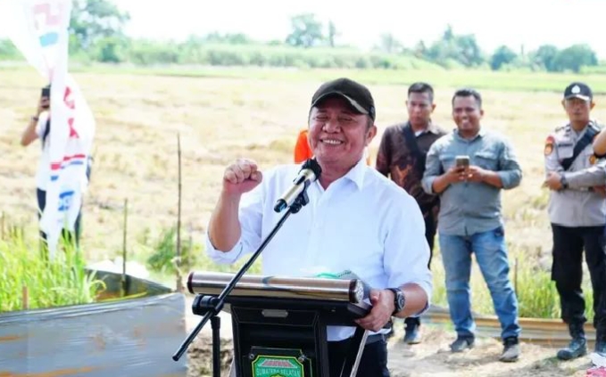 Panen Raya di Banyuasin! Gubernur HD Soroti Peran Penting Petani dalam Meningkatkan Produksi Padi
