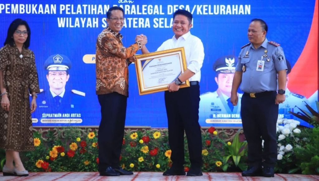 Pecahkan Rekor MURI, Gubernur Sumsel Resmikan Pos Bantuan Hukum & Pelatihan Paralegal Desa di Sumsel