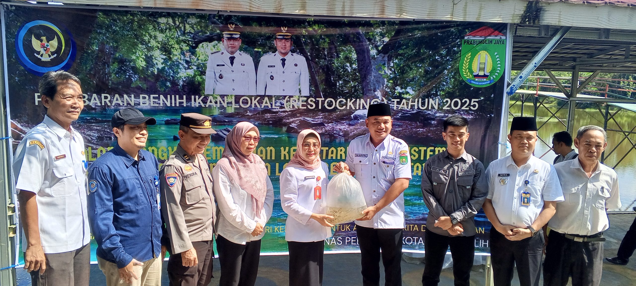 20 Ribu Bibit Ikan Ditebar Pemkot Prabumulih di Danau Bujokan, Pemdes Harap Objek Wisata Aktif Kembali
