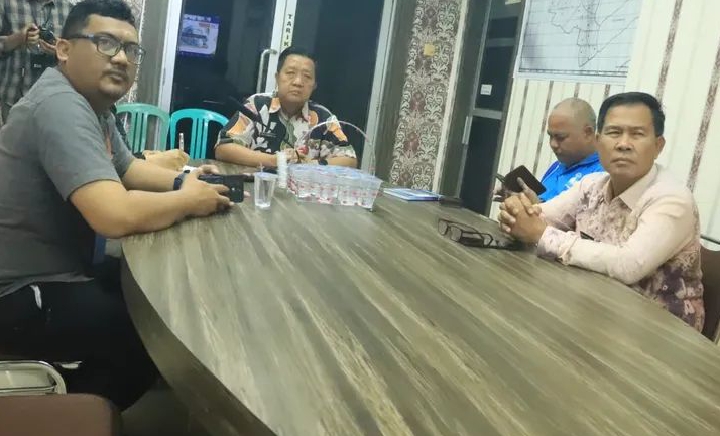 Di Ruang Vidcon Asisten ll Kota Prabumulih Hadiri Acara Seminar Diseminasi Hasil PKL