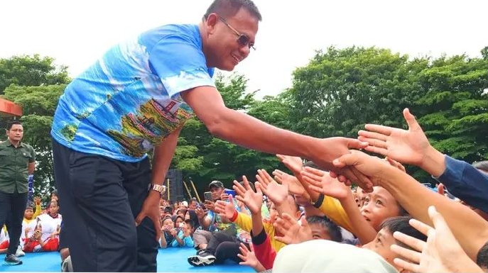 Dipadati Masyarakat Prabumulih, Wali Kota Ikuti Senam Sumsel Bugar