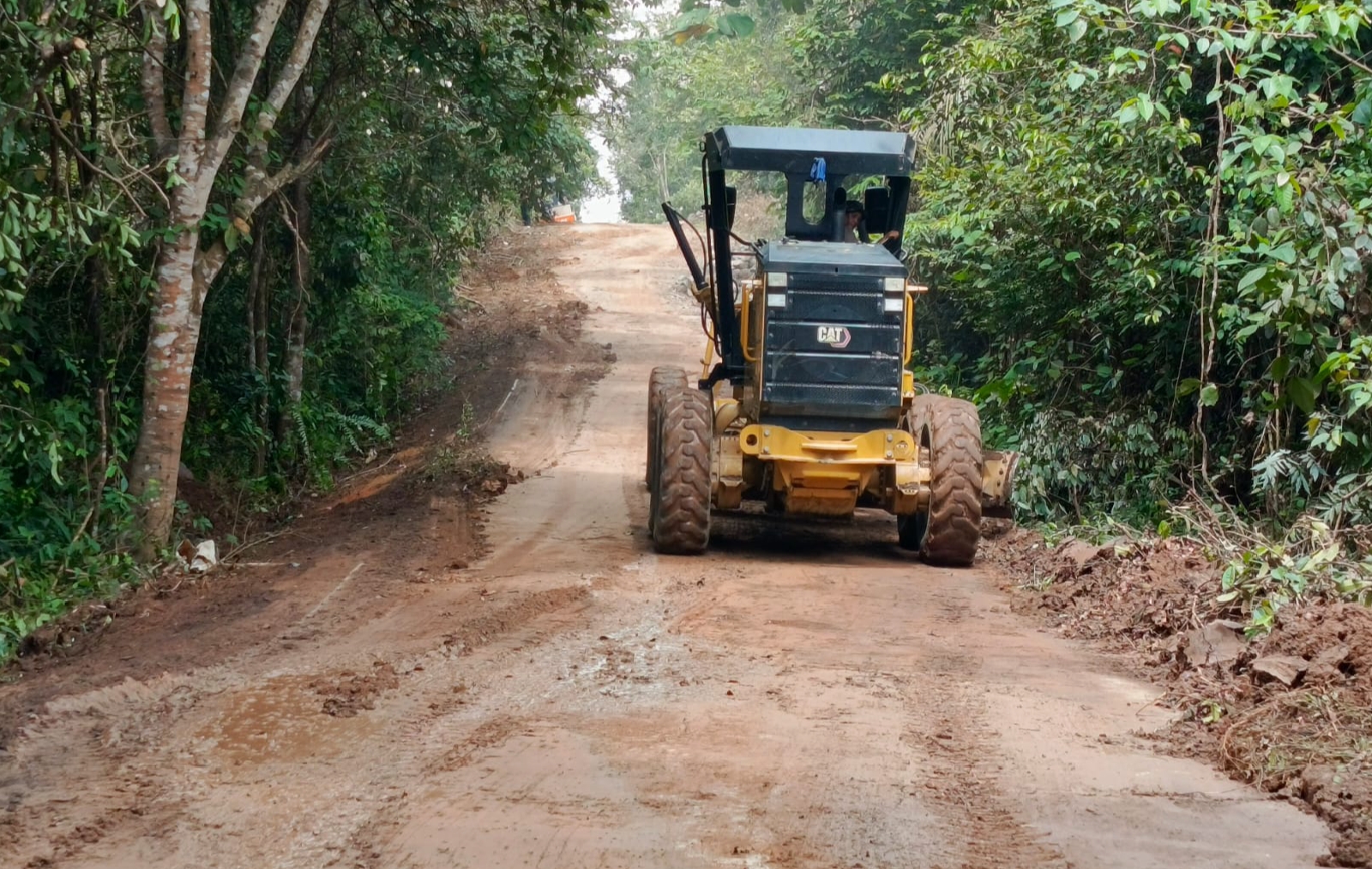Tepati Janji, Bupati Muba Langsung Eksekusi Perbaikan Jalan Lawang Wetan