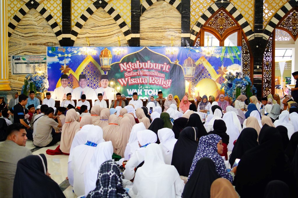 Ngabuburit Safari Ramadhan di Lais, Bupati Muba Ajak Warga Rawat Ikon Wisata Religi