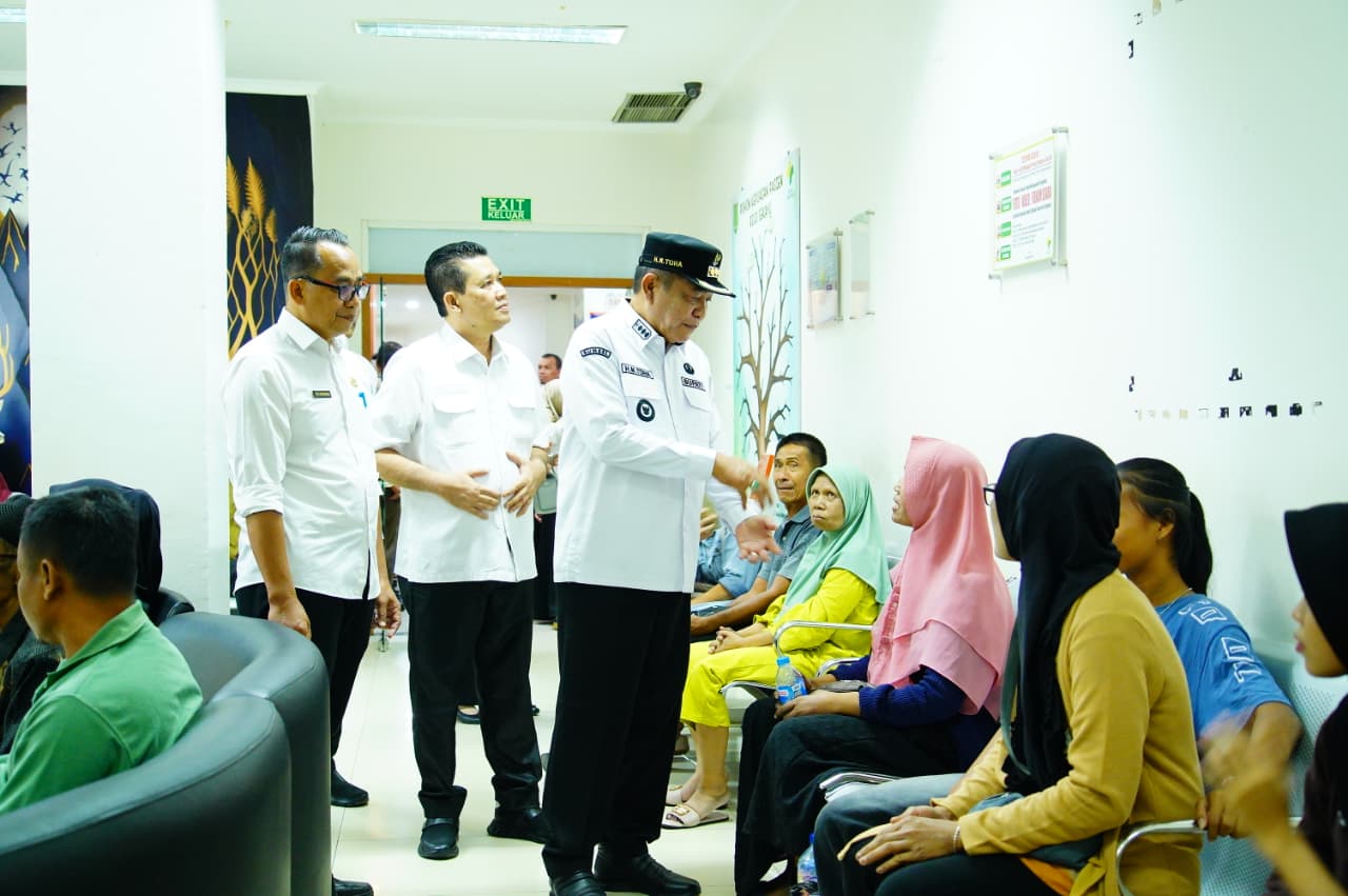 Hari Pertama Kerja Pasca Lebaran, Bupati Muba Lakukan Pengecekan Pelayanan Publik