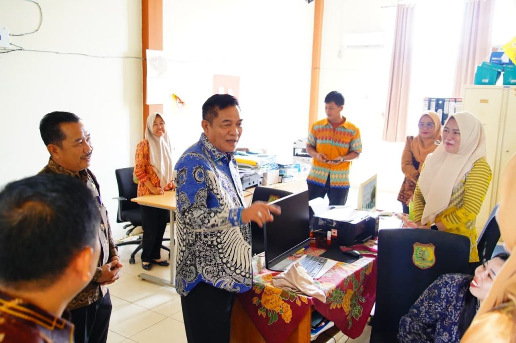 Pastikan Pelayanan Kesehatan Tetap Prima, Bupati Muba Tinjau Puskesmas ke Pelosok Desa