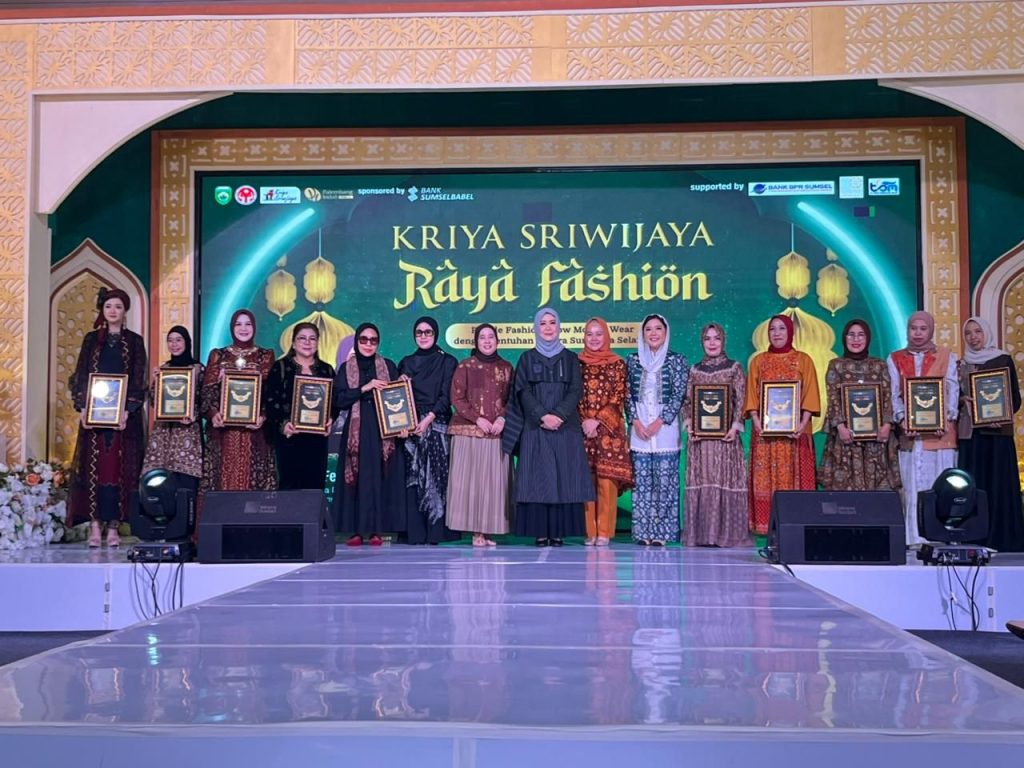 Bertajuk Kriya Sriwijaya Raya Fashion, Dihadiri Ketua TP PKK Palembang
