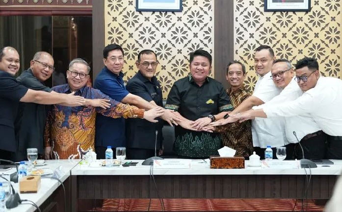 HD Tekankan Legal Aspek dan Target Waktu ke PT Bukaka Pelabuhan Tanjung Carat