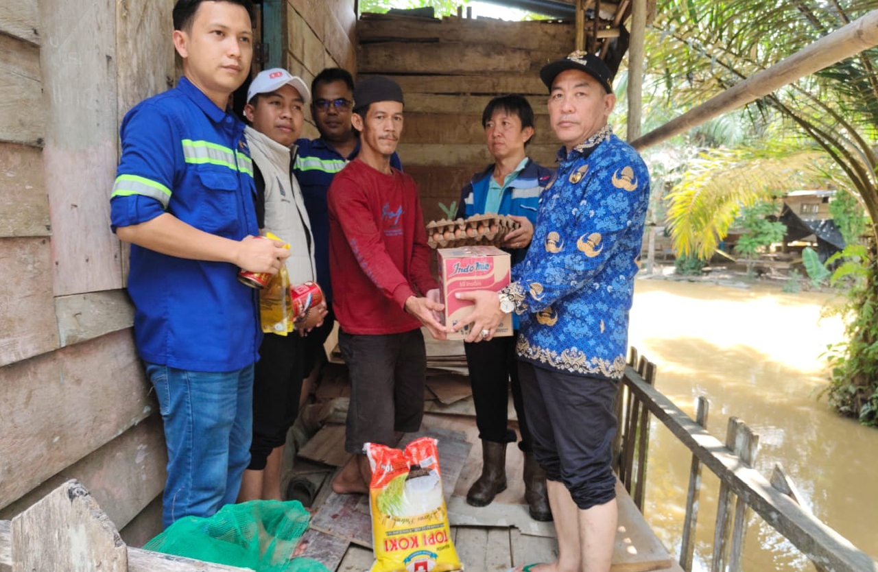 Gerak Cepat Pemkab Muba, Berikan Bantuan ke Rumah Warga Terendam Banjir 