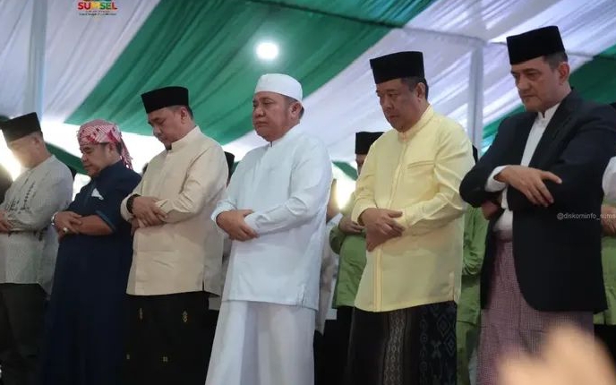 Sholat Idul Adha di Griya Agung, HD Ajak Perkuat Keikhlasan dan Kepedulian Sosial