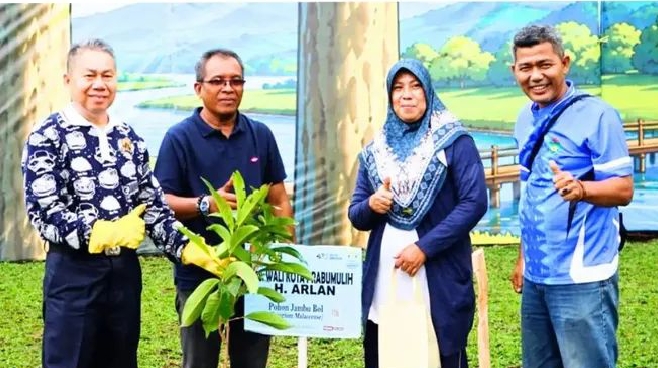 Rakernas XVIII APEKSI, Asisten lll Pemkot Prabumulih Ikuti Tanam Pohon